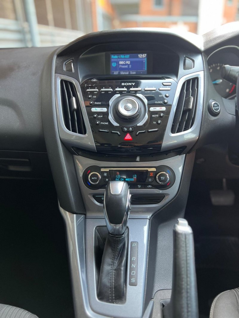FORD FOCUS