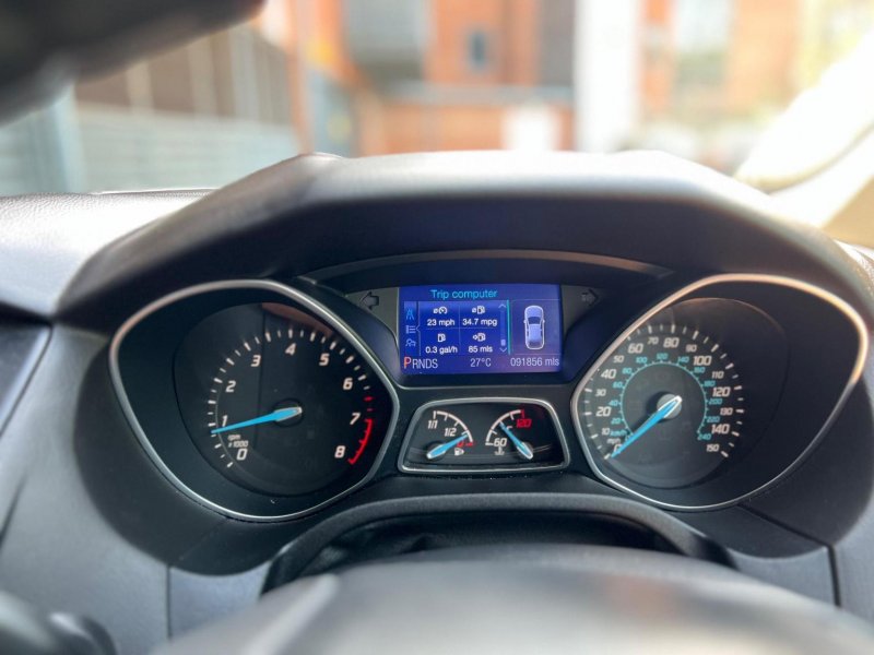 FORD FOCUS