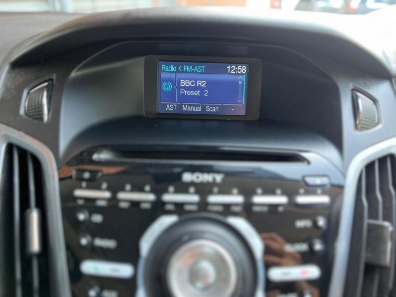 FORD FOCUS