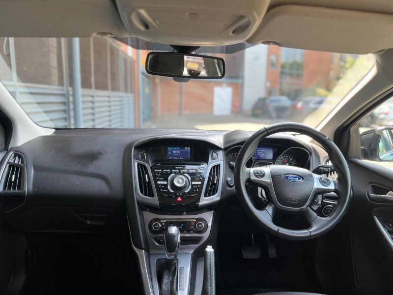 FORD FOCUS