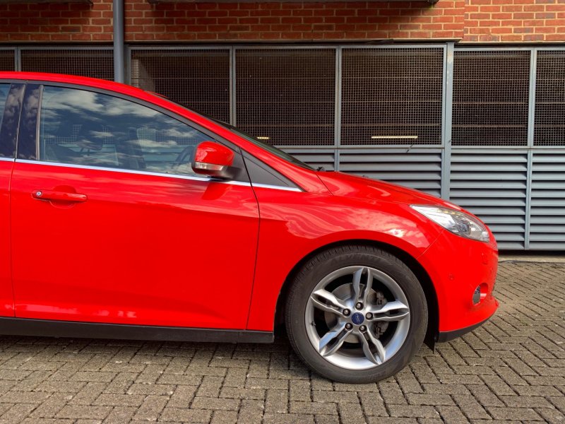FORD FOCUS