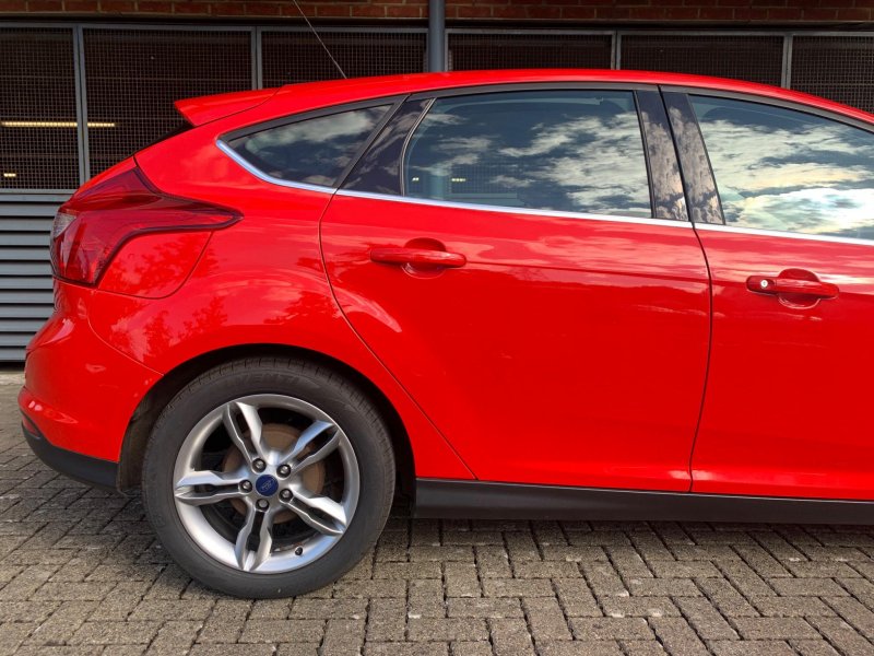 FORD FOCUS