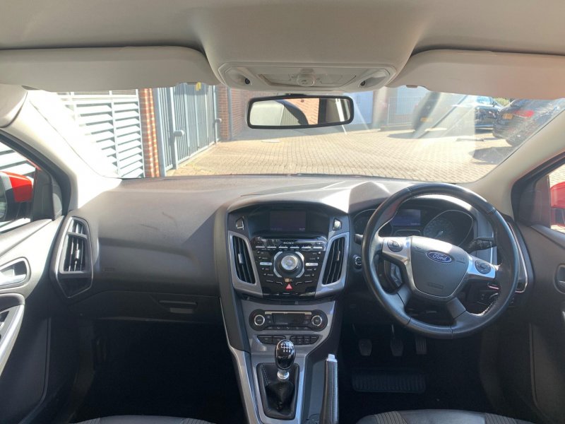 FORD FOCUS