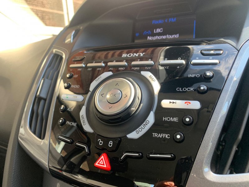 FORD FOCUS