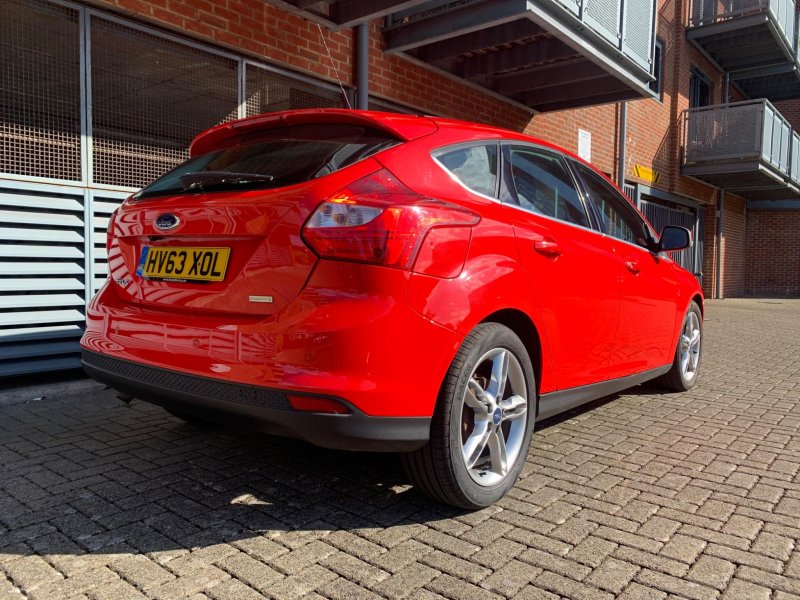 FORD FOCUS