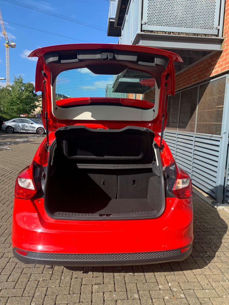 FORD FOCUS