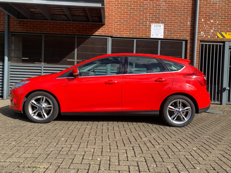 FORD FOCUS