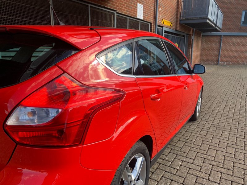 FORD FOCUS