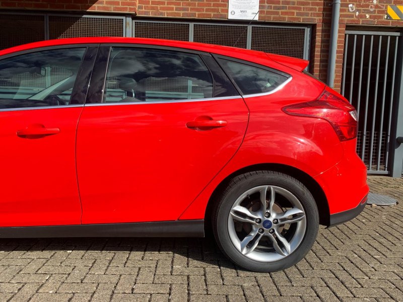 FORD FOCUS