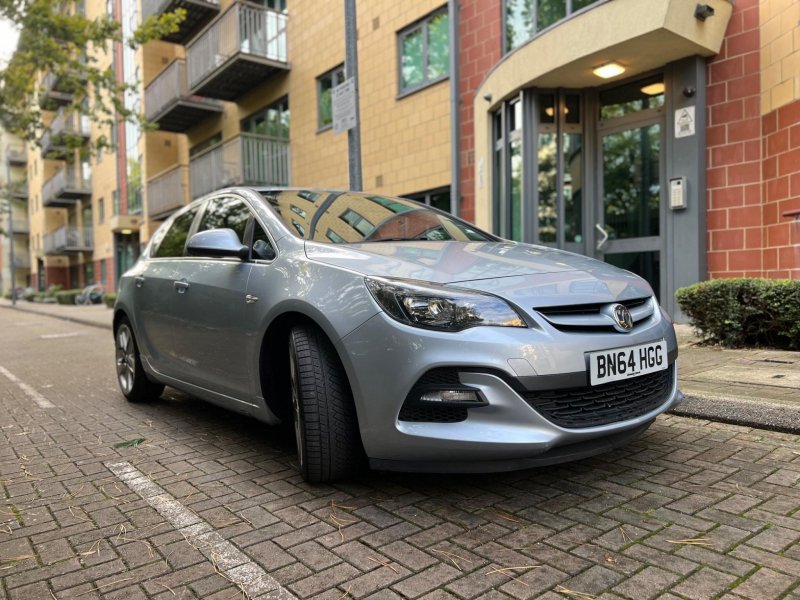 VAUXHALL ASTRA