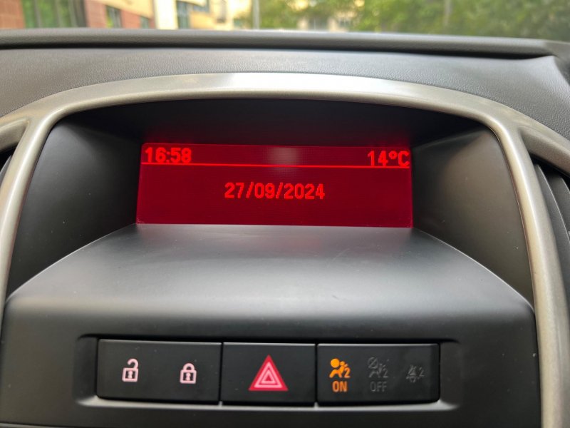 VAUXHALL ASTRA