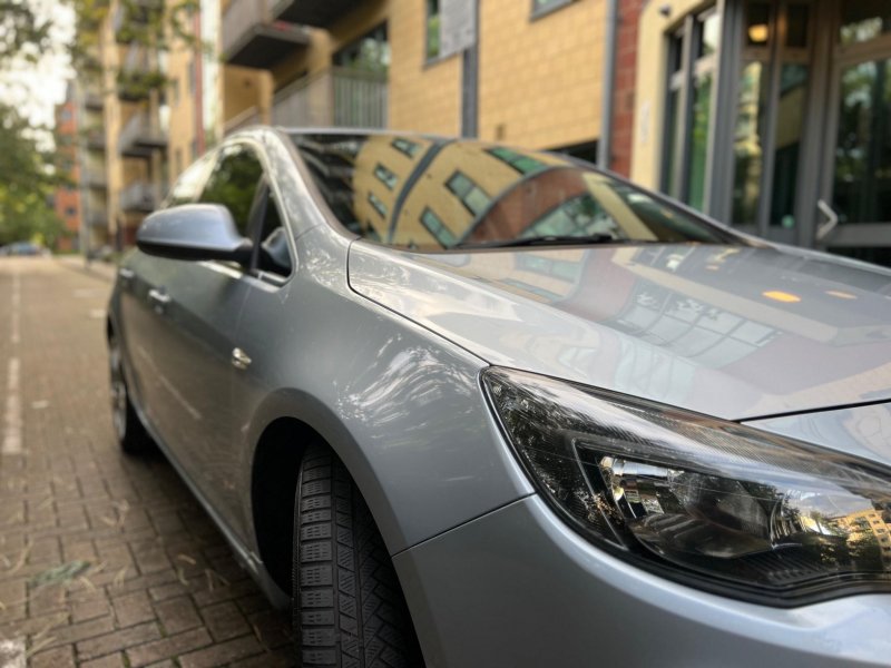 VAUXHALL ASTRA
