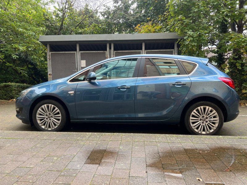 VAUXHALL ASTRA