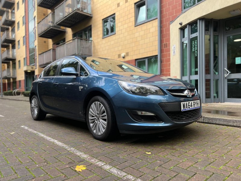 VAUXHALL ASTRA