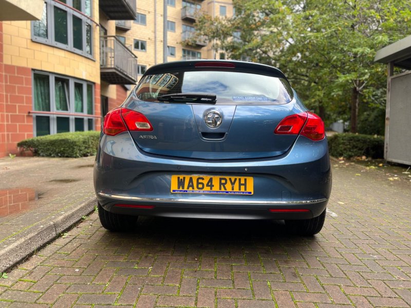 VAUXHALL ASTRA