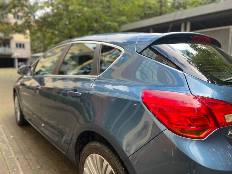 VAUXHALL ASTRA