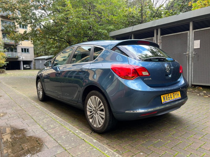 VAUXHALL ASTRA