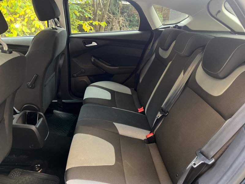 FORD FOCUS