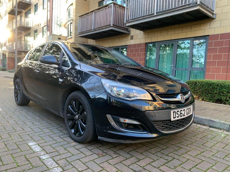 VAUXHALL ASTRA
