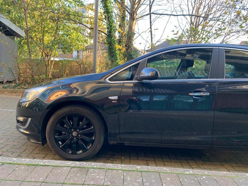 VAUXHALL ASTRA