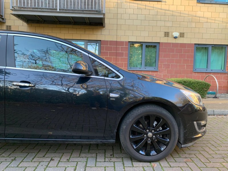VAUXHALL ASTRA
