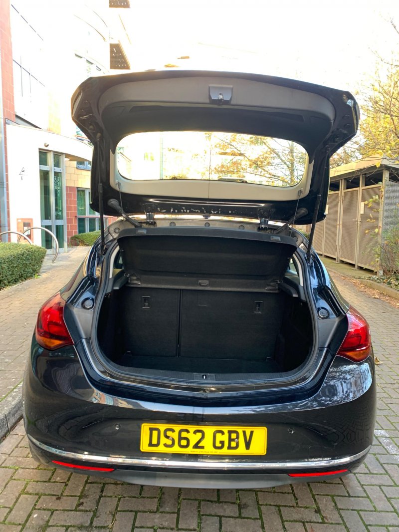 VAUXHALL ASTRA