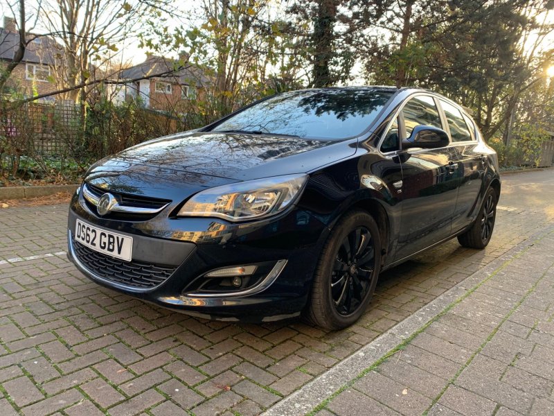 VAUXHALL ASTRA