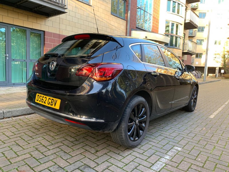 VAUXHALL ASTRA