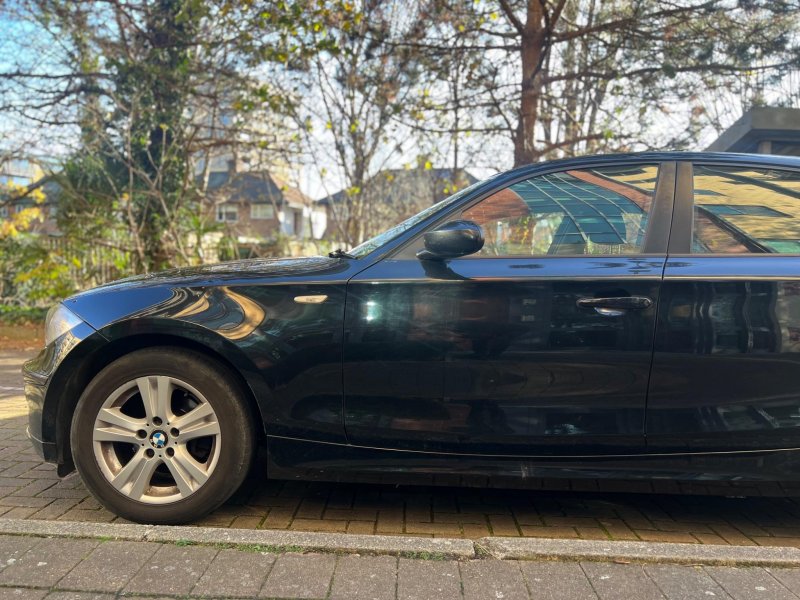 BMW 1 SERIES