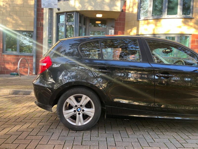 BMW 1 SERIES