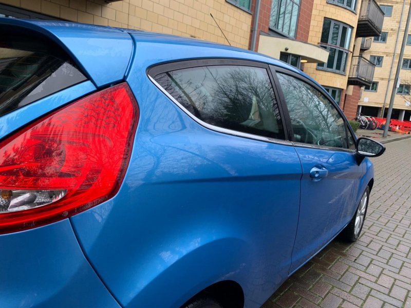 FORD FIESTA
