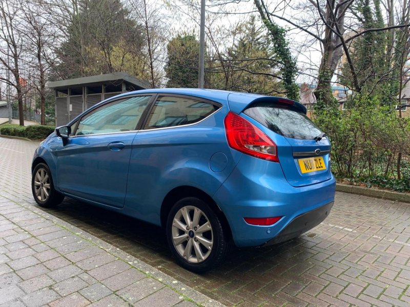 FORD FIESTA