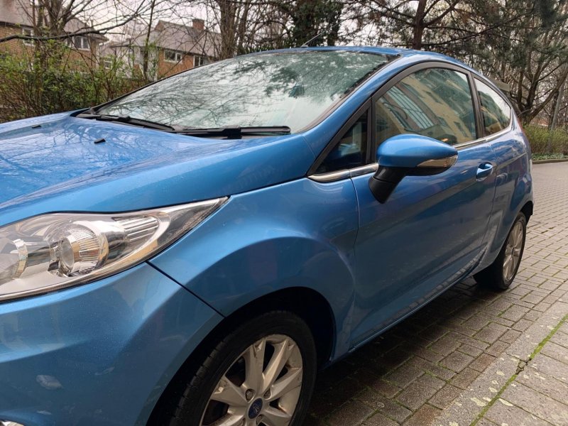 FORD FIESTA