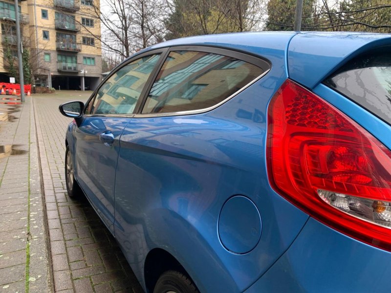 FORD FIESTA