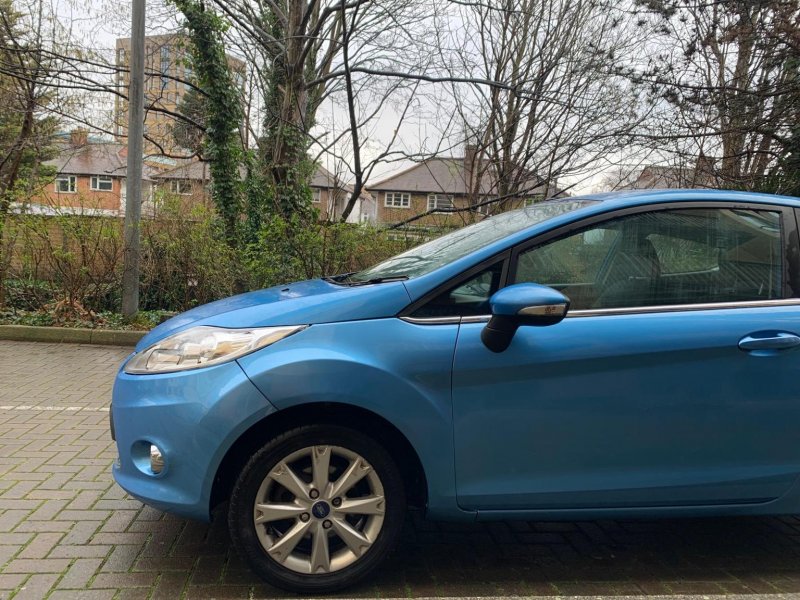 FORD FIESTA