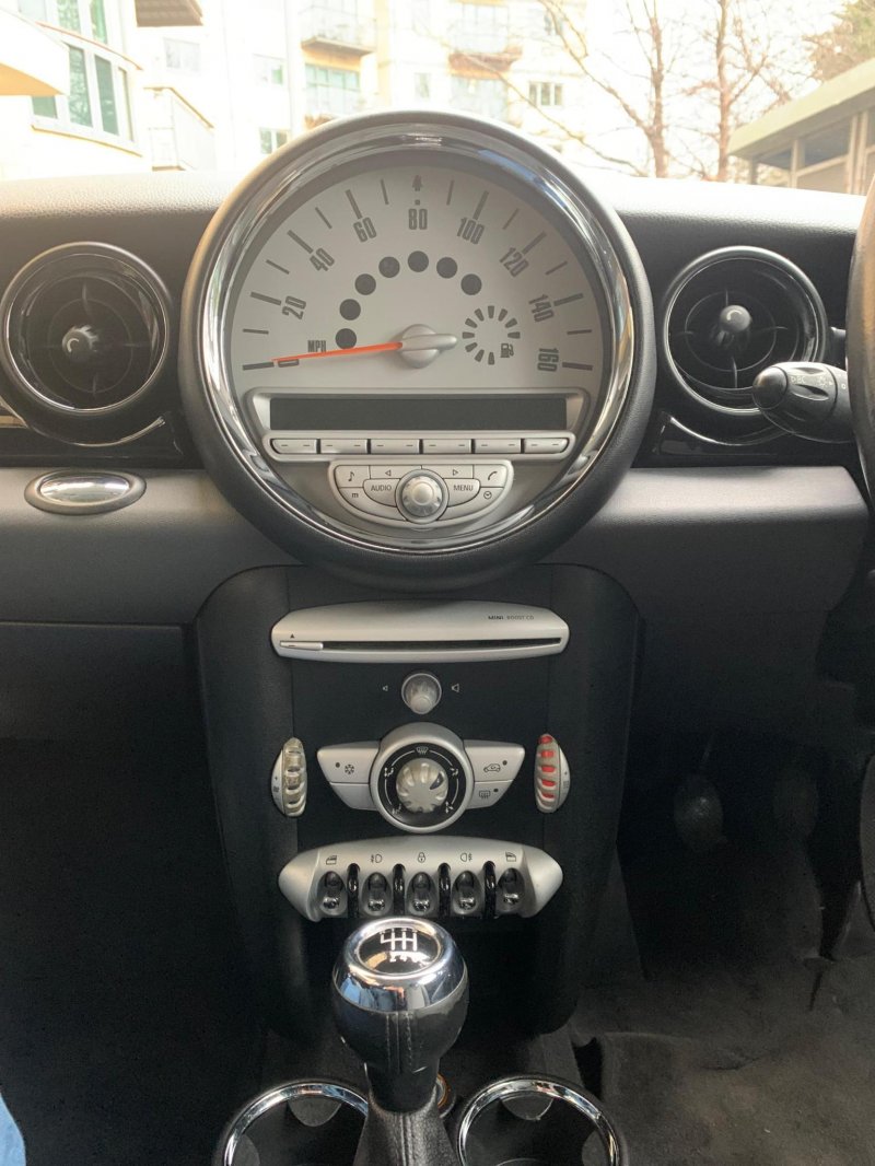 MINI CLUBMAN