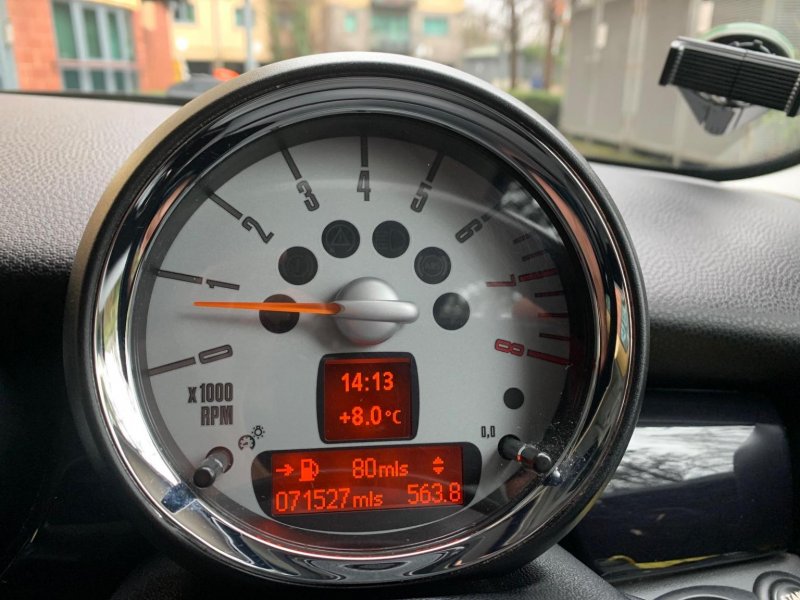 MINI CLUBMAN