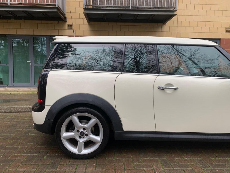 MINI CLUBMAN