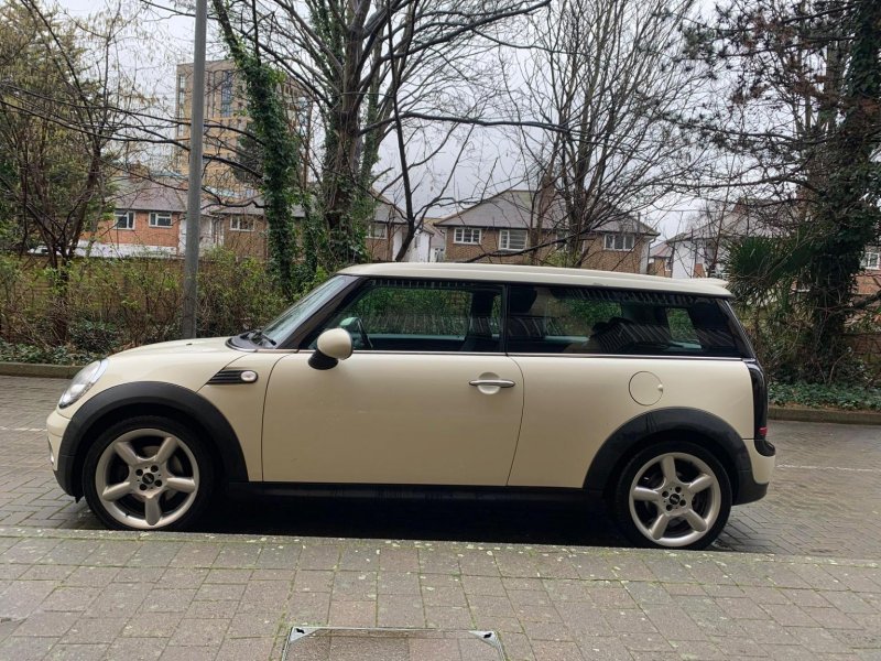 MINI CLUBMAN