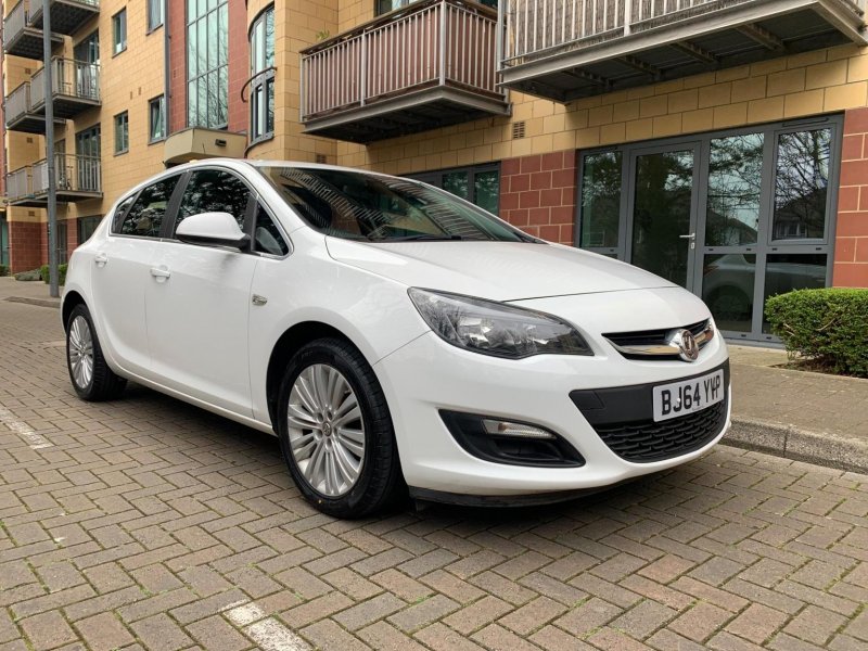 VAUXHALL ASTRA
