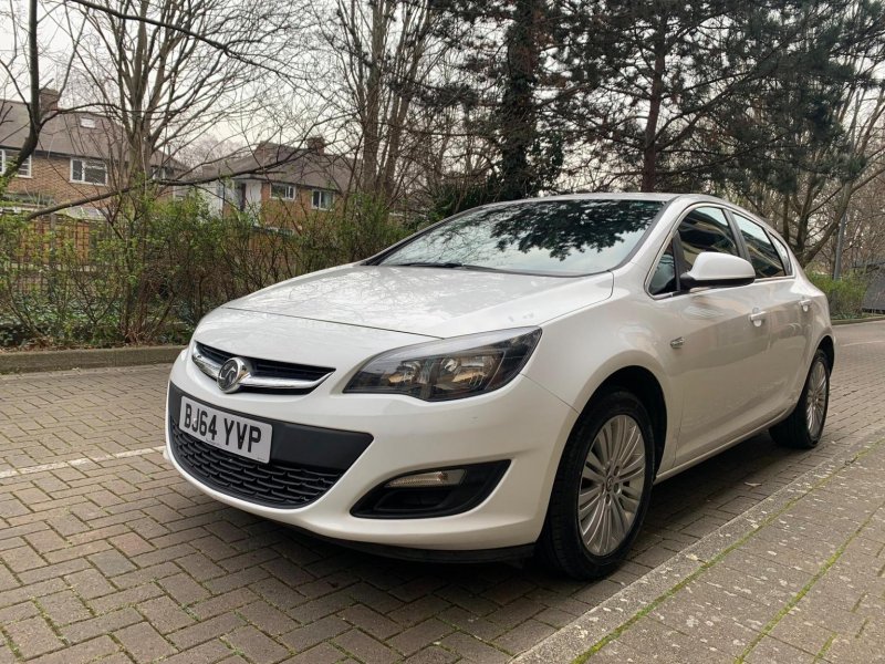 VAUXHALL ASTRA