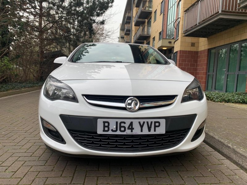 VAUXHALL ASTRA
