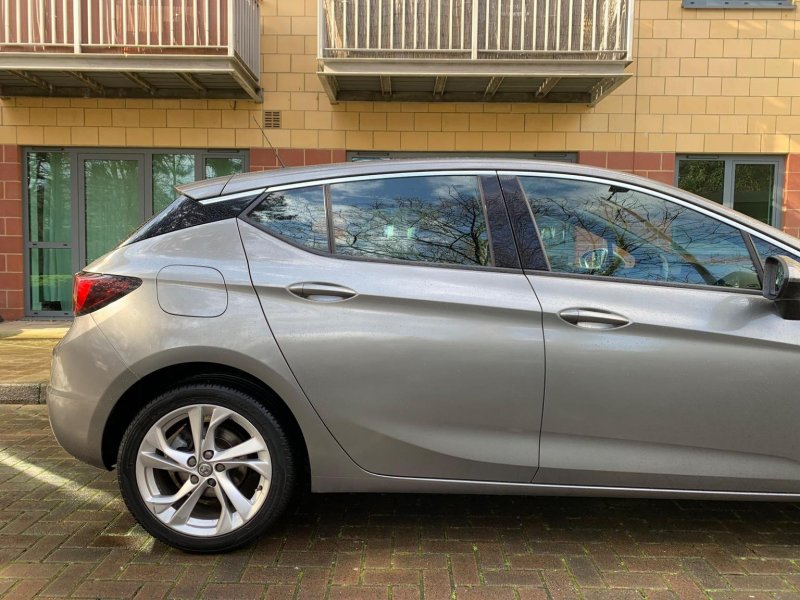 VAUXHALL ASTRA