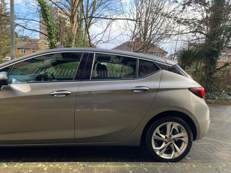 VAUXHALL ASTRA