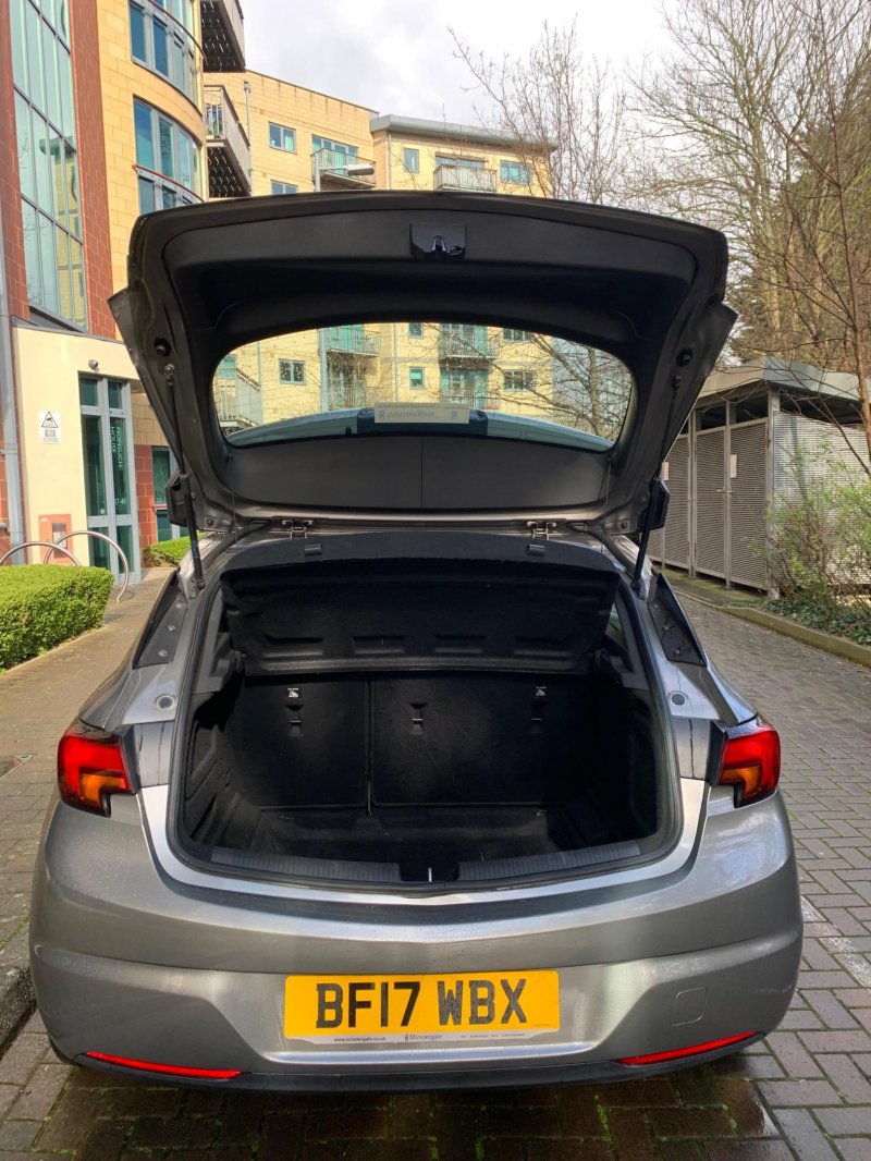 VAUXHALL ASTRA