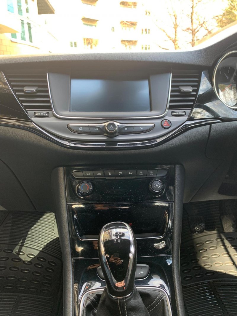 VAUXHALL ASTRA