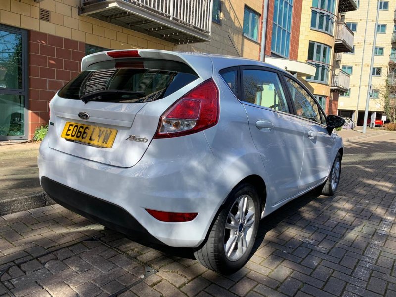 FORD FIESTA