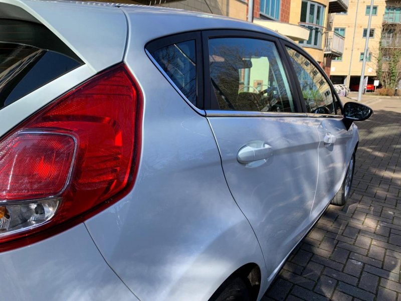 FORD FIESTA