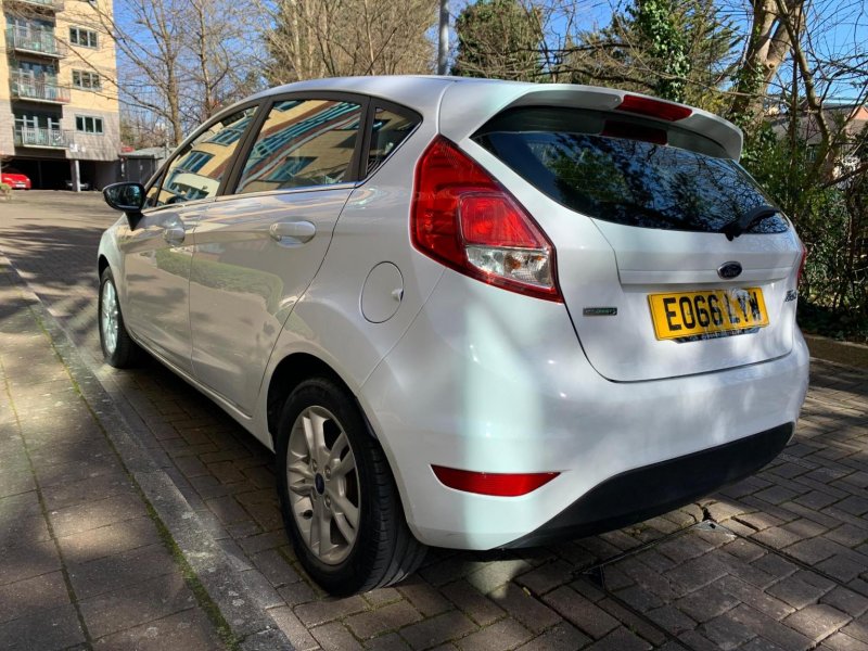 FORD FIESTA