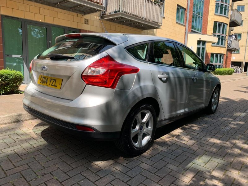 FORD FOCUS